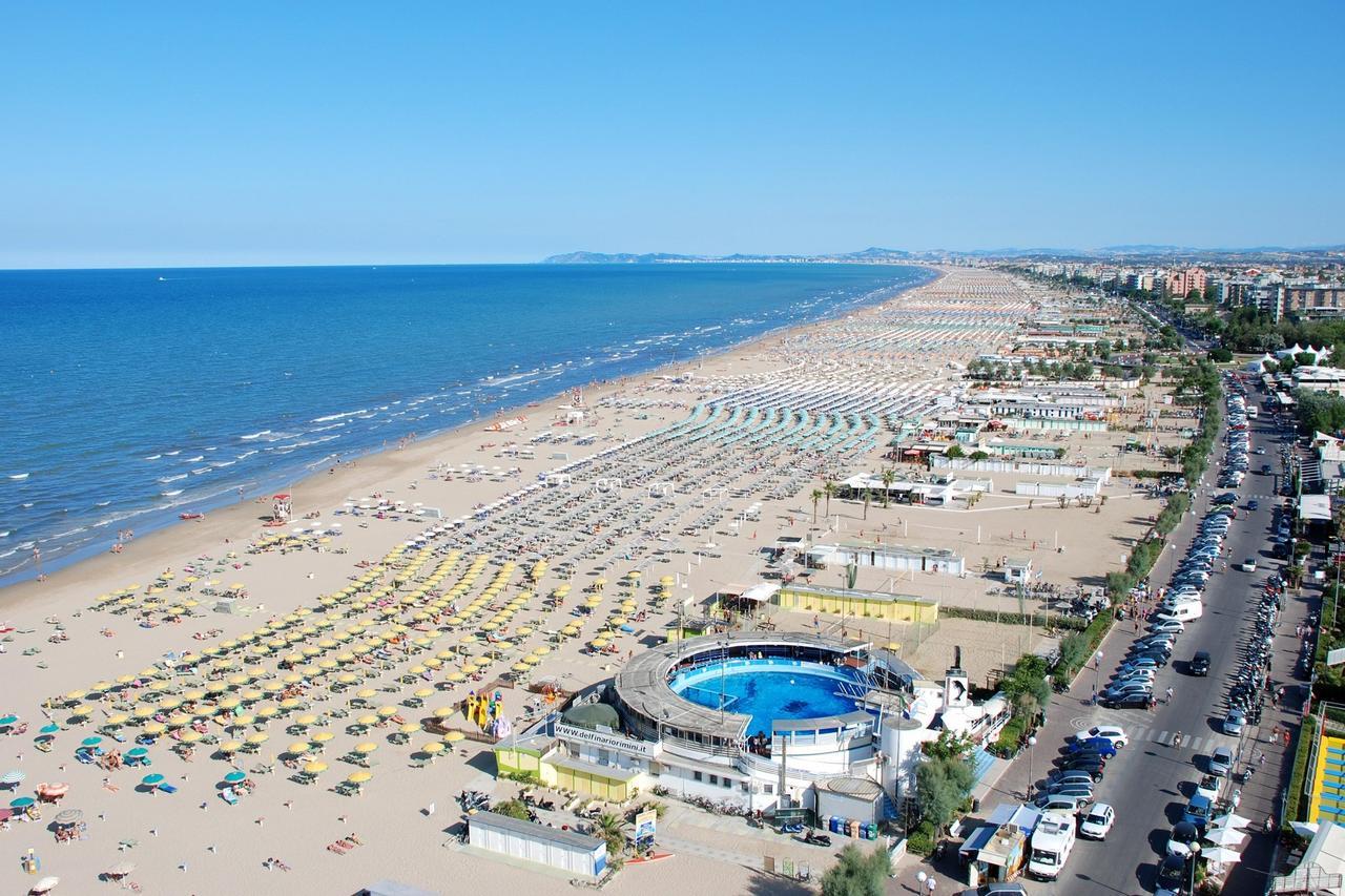 Hotel Prestige Rimini Esterno foto