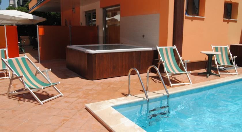 Hotel Prestige Rimini Esterno foto