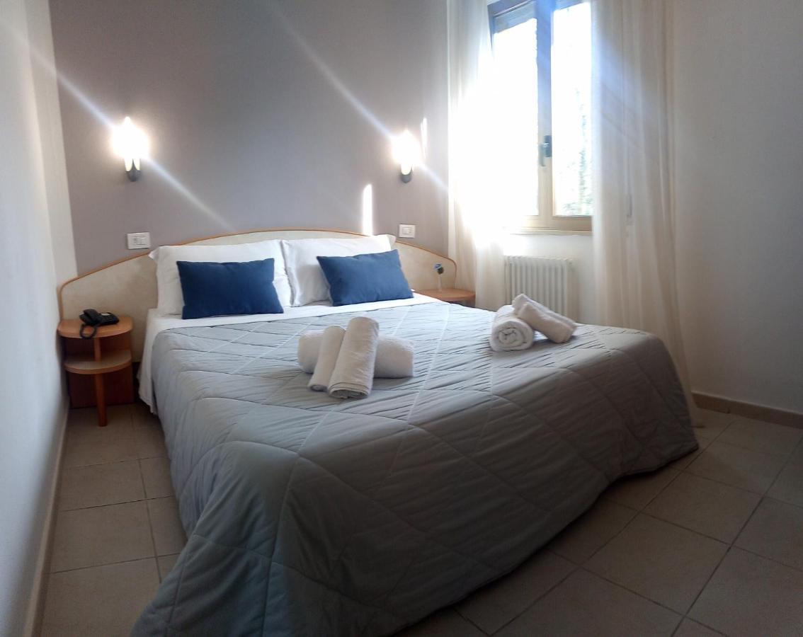 Hotel Prestige Rimini Esterno foto