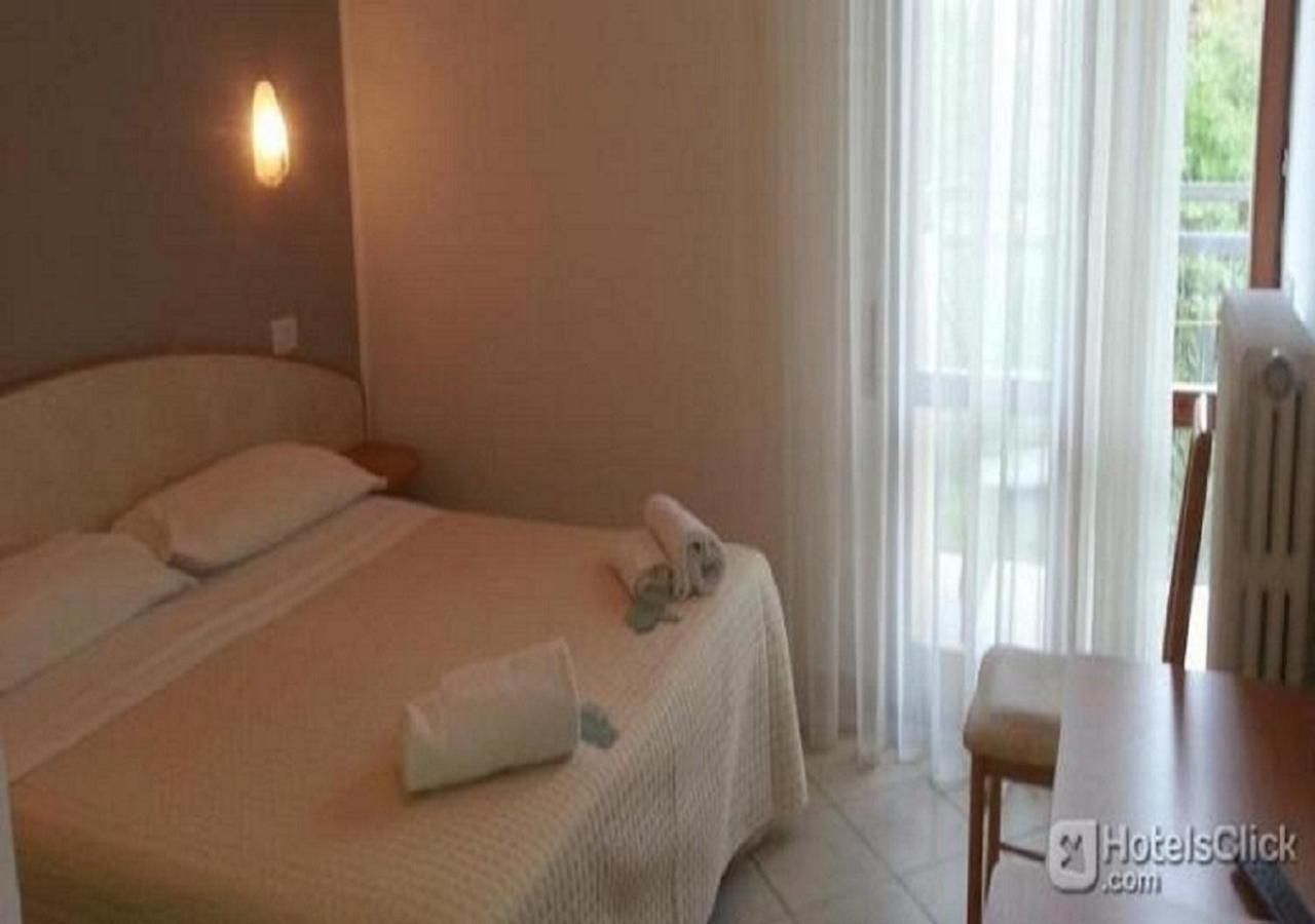 Hotel Prestige Rimini Esterno foto